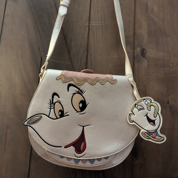 Danielle Nicole Mrs. Pots Crossbody - Picture 2 of 7